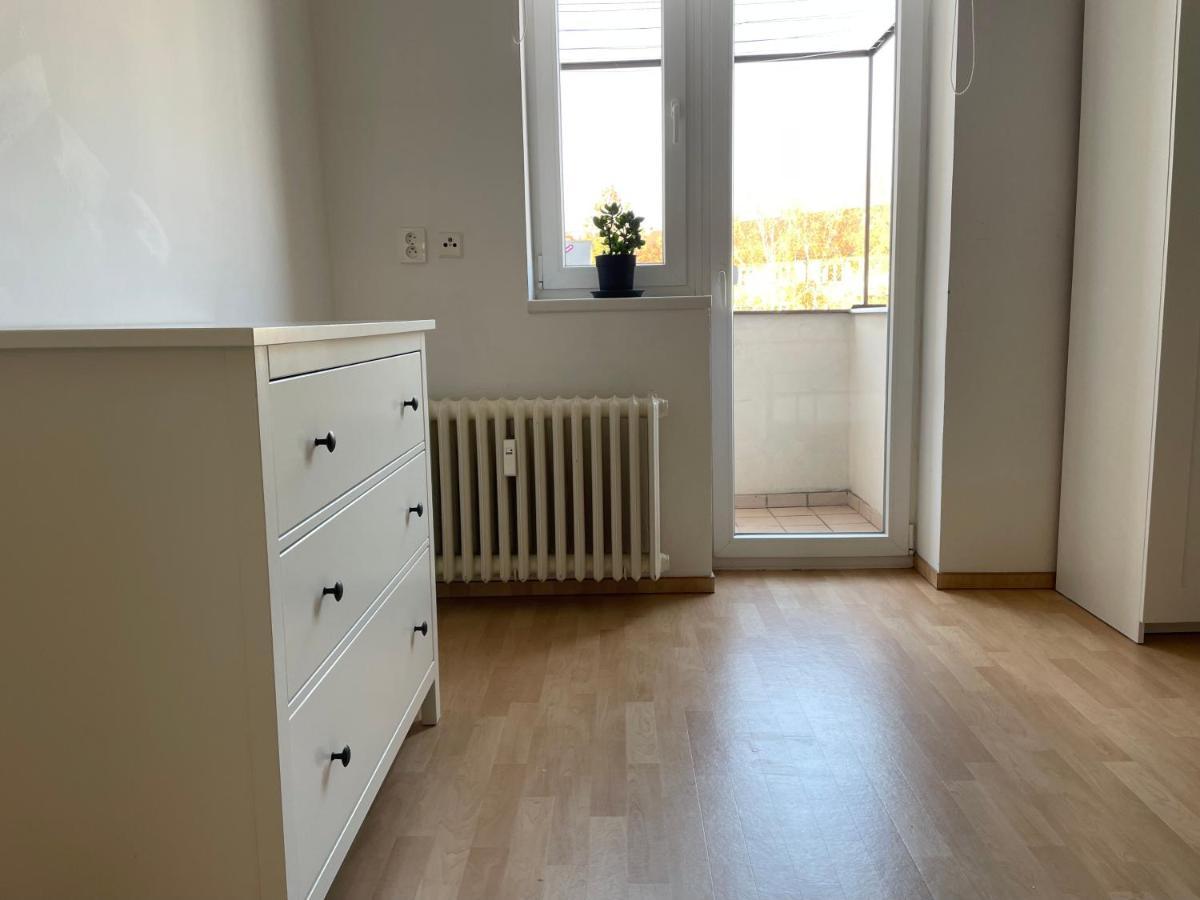 Cozy Apartment Near The City Center Hradec Králové Kültér fotó