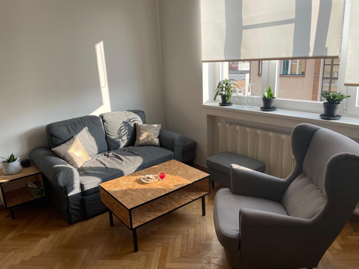 Cozy Apartment Near The City Center Hradec Králové Kültér fotó